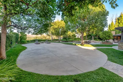 6068 Canterbury Drive, Agoura Hills, CA 91301 - Photo 27