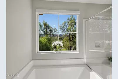 242 Morro Way #2, Simi Valley, CA 93065 - Photo 25