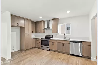 14270 Pierce Street, Arleta, CA 91331 - Photo 9