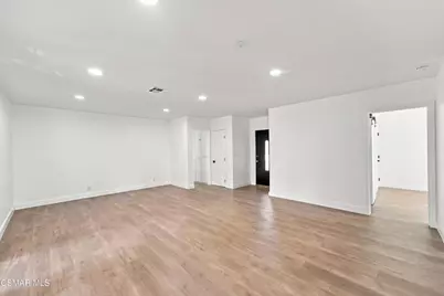 14270 Pierce Street, Arleta, CA 91331 - Photo 5