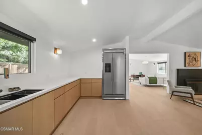 20710 Haynes Street, Winnetka, CA 91306 - Photo 17