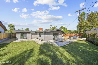 20710 Haynes Street, Winnetka, CA 91306 - Photo 43