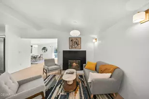20710 Haynes St, Winnetka, CA 91306 - Photo 9