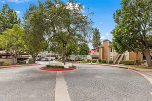 2456 Pleasant Way, Thousand Oaks, CA 91362 - Photo 9