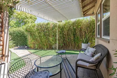 10916 Ruffner Avenue, Granada Hills, CA 91344 - Photo 11