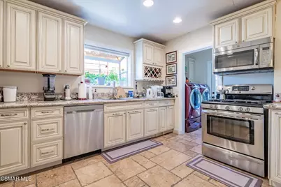 10916 Ruffner Avenue, Granada Hills, CA 91344 - Photo 3