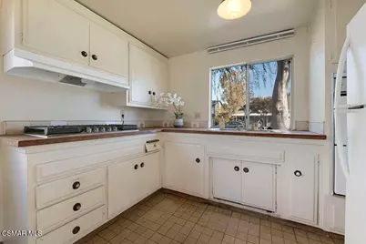 2042 Kasten Street, Simi Valley, CA 93065 - Photo 7