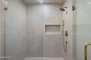 6592 Oak Springs Dr, Oak Park, CA 91377 - Photo 37