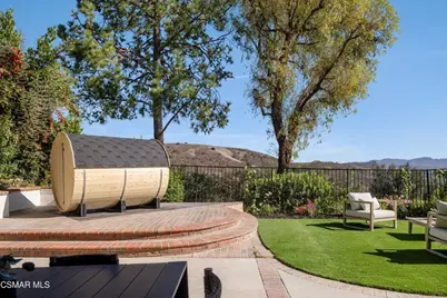 6592 Oak Springs Drive, Oak Park, CA 91377 - Photo 39