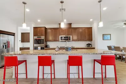 137 White Bark Lane, Simi Valley, CA 93065 - Photo 11