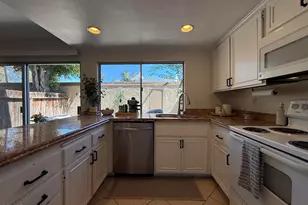 20112 Runnymede St, Winnetka, CA 91306 - Photo 11