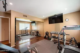 24701 Calvert St, Woodland Hills, CA 91367 - Photo 29