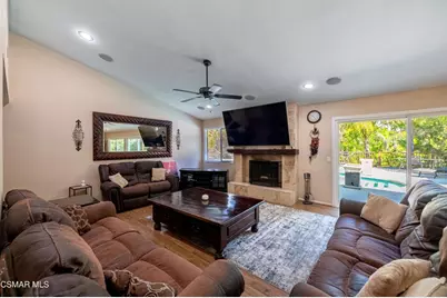 24701 Calvert Street, Woodland Hills, CA 91367 - Photo 7
