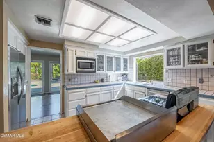 24701 Calvert St, Woodland Hills, CA 91367 - Photo 13