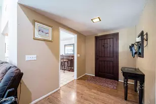 24701 Calvert St, Woodland Hills, CA 91367 - Photo 5