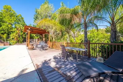 24701 Calvert Street, Woodland Hills, CA 91367 - Photo 47