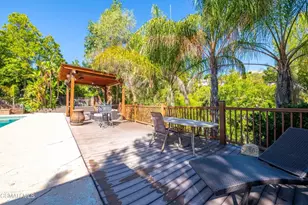 24701 Calvert St, Woodland Hills, CA 91367 - Photo 47
