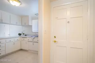 124 Bluefield Ave, Thousand Oaks, CA 91320 - Photo 7