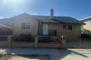 621 E St, Oxnard, CA 93030 - Photo 1