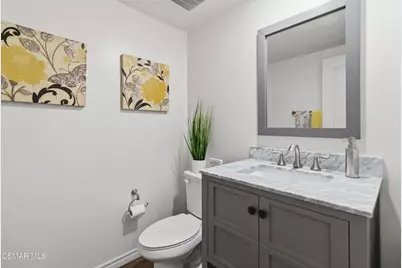 585 Comet Avenue, Simi Valley, CA 93065 - Photo 11