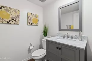 585 Comet Ave, Simi Valley, CA 93065 - Photo 11