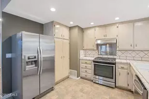807 Talbert Ave, Simi Valley, CA 93065 - Photo 11