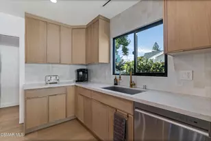 5722 Le Sage Ave, Woodland Hills, CA 91367 - Photo 13