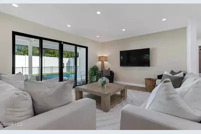 5722 Le Sage Avenue, Woodland Hills, CA 91367 - Photo 15