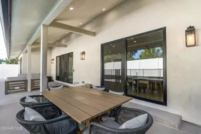5722 Le Sage Avenue, Woodland Hills, CA 91367 - Photo 33