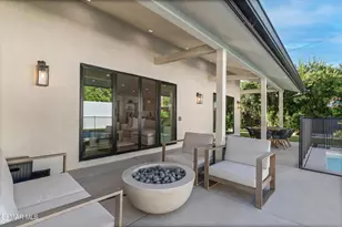 5722 Le Sage Ave, Woodland Hills, CA 91367 - Photo 31