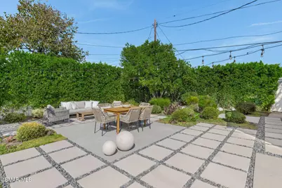 6348 Beeman Avenue, Los Angeles, CA 91606 - Photo 35