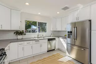 6348 Beeman Ave, Los Angeles, CA 91606 - Photo 9