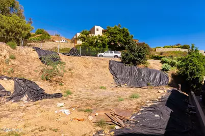 1918 Hillcrest Drive, Ventura, CA 93001 - Photo 31