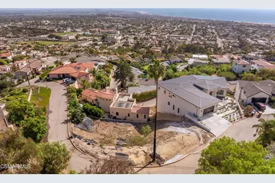1918 Hillcrest Drive, Ventura, CA 93001 - Photo 1