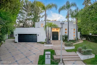 19808 Sleepyhollow Lane, Tarzana, CA 91356 - Photo 7