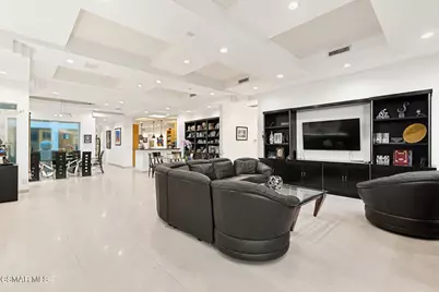 19808 Sleepyhollow Lane, Tarzana, CA 91356 - Photo 19