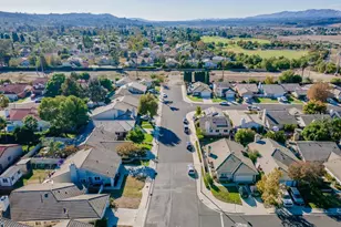 12976 E Mesa Verde Dr, Moorpark, CA 93021 - Photo 55