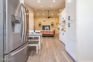 12976 E Mesa Verde Dr, Moorpark, CA 93021 - Photo 9