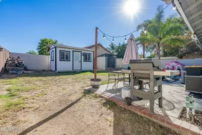 12976 E Mesa Verde Drive, Moorpark, CA 93021 - Photo 31