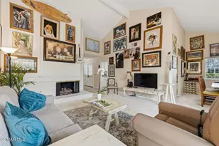 2927 Shadow Brook Ln, Westlake Village, CA 91361 - Photo 17