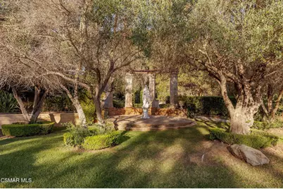 2400 White Stallion Road, Thousand Oaks, CA 91361 - Photo 9
