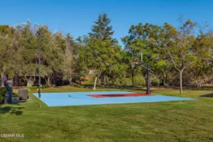 2400 White Stallion Rd, Thousand Oaks, CA 91361 - Photo 11