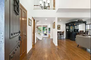 282 Hunters Point Dr, Thousand Oaks, CA 91361 - Photo 3