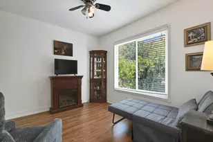 282 Hunters Point Dr, Thousand Oaks, CA 91361 - Photo 33