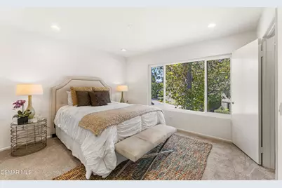 476 Serento Circle, Thousand Oaks, CA 91360 - Photo 17