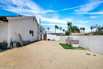 324 Venus Street, Thousand Oaks, CA 91360 - Photo 37