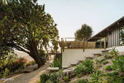 22910 Portage Circle Drive, Topanga, CA 90290 - Photo 21