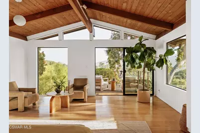 22910 Portage Circle Drive, Topanga, CA 90290 - Photo 11