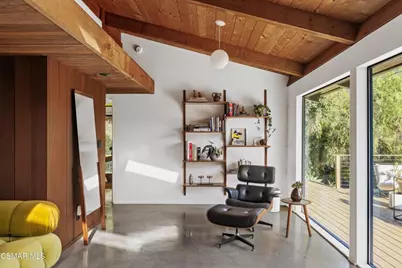 22910 Portage Circle Drive, Topanga, CA 90290 - Photo 7