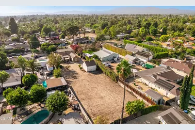 9520 Lemona Avenue, North Hills, CA 91343 - Photo 49